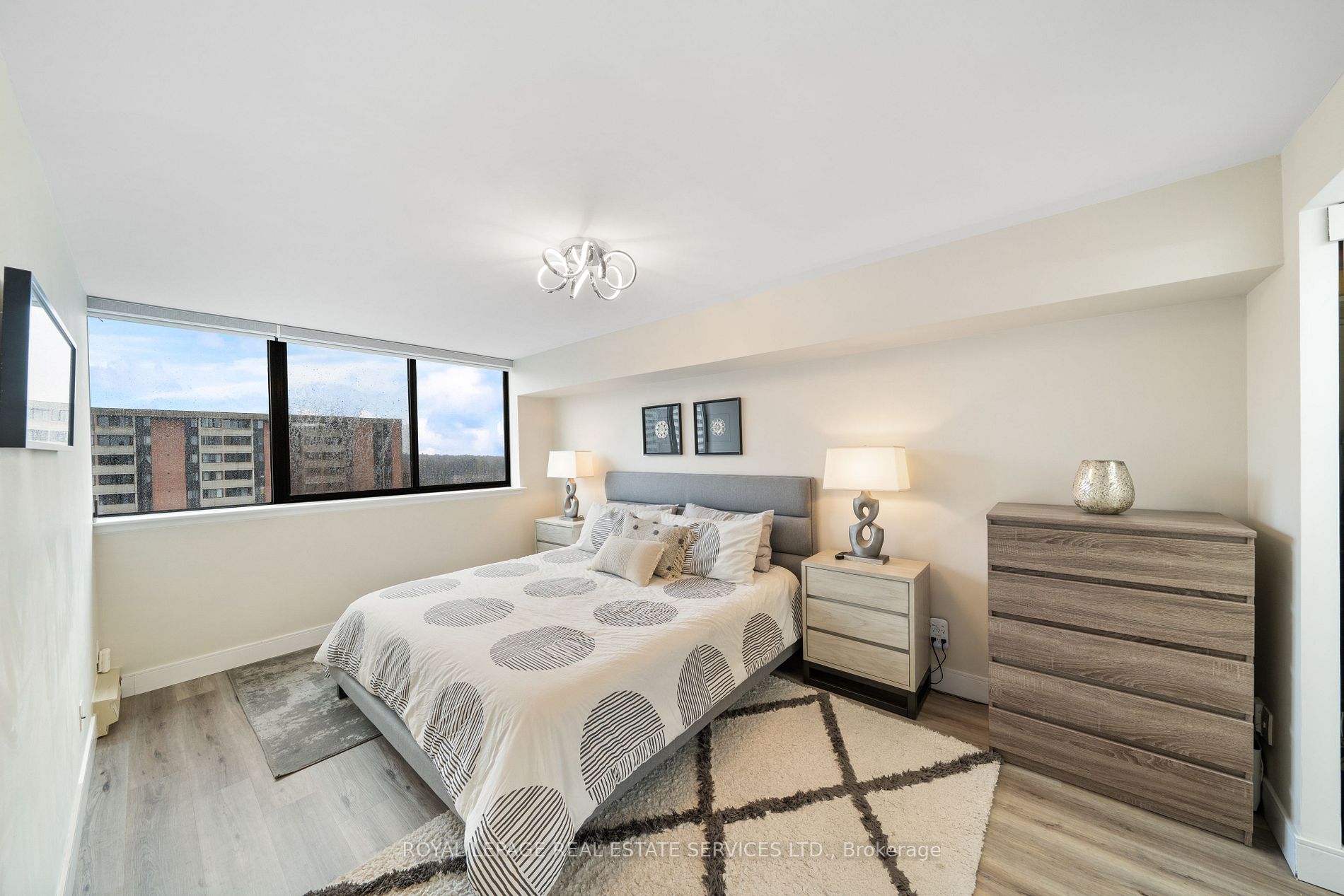 Listing W5909508 - Large Photo # 16