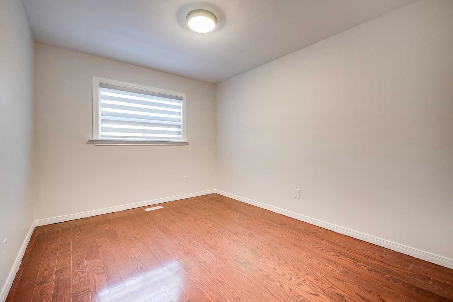 Listing W5909619 - Large Photo # 18