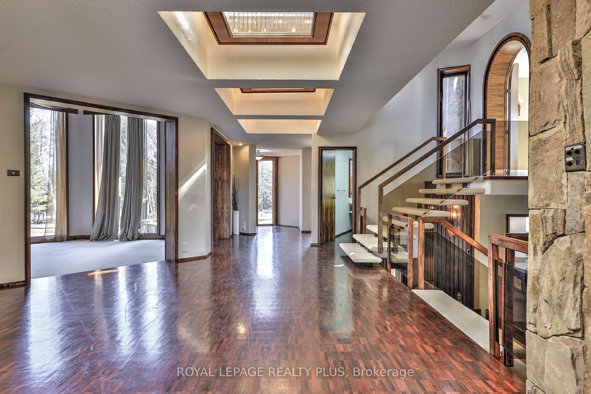 Listing W5909712 - Large Photo # 10
