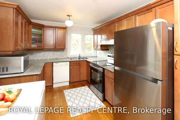 3050 Constitution Blvd, Mississauga