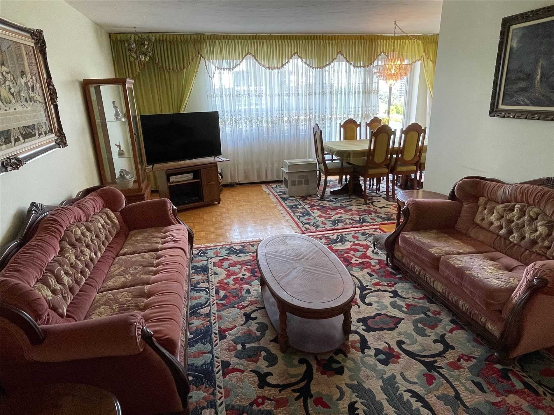 Listing W5909943 - Large Photo # 3