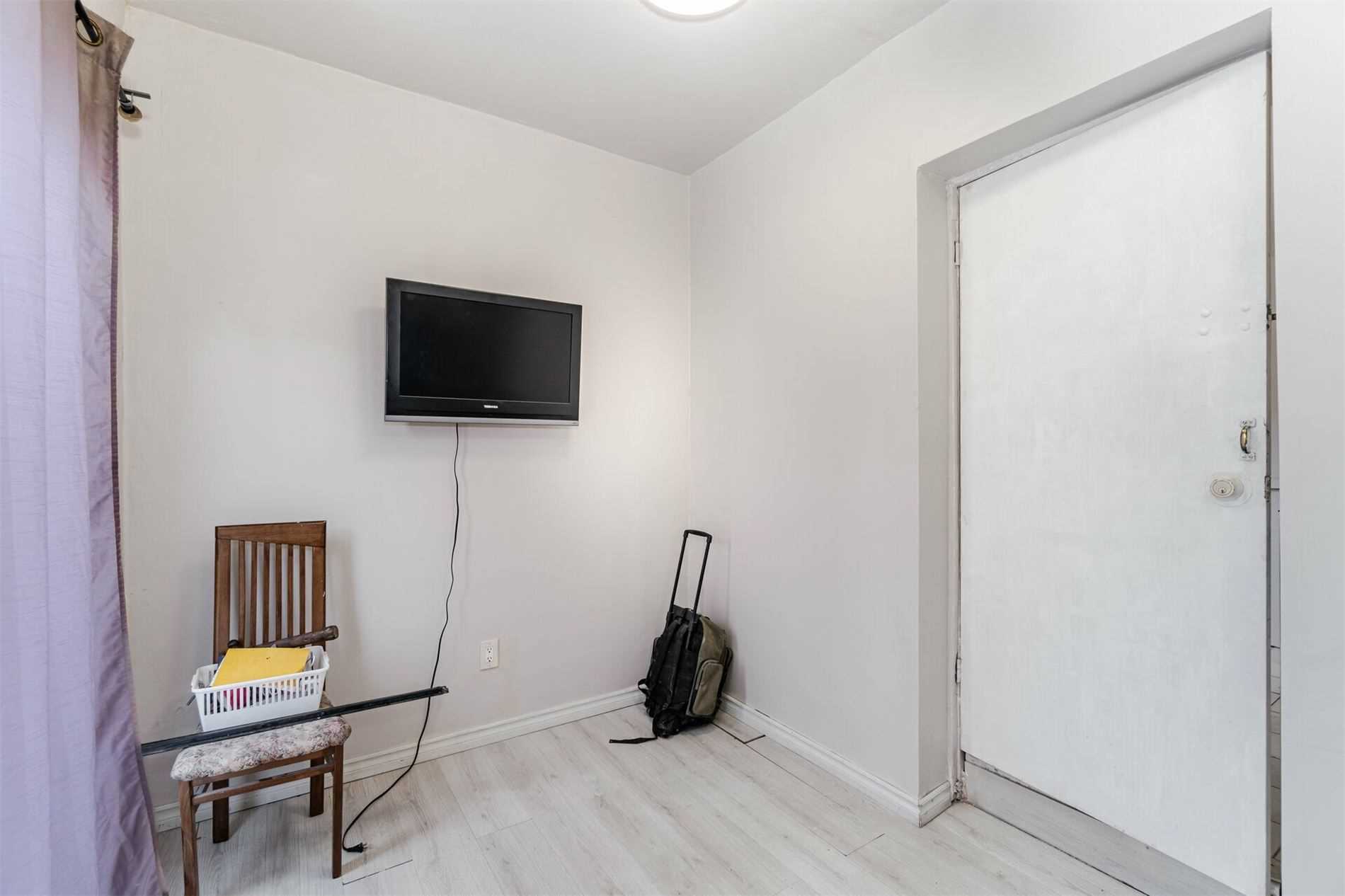Listing W5910015 - Large Photo # 18