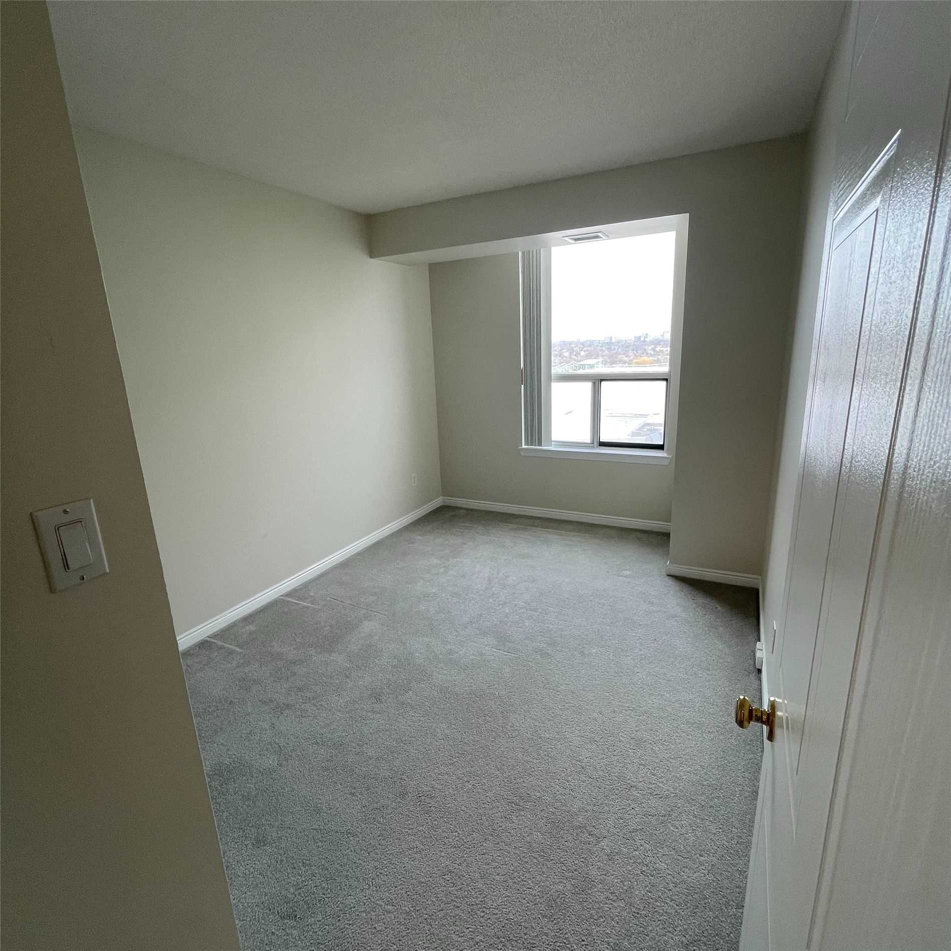 Listing W5910335 - Large Photo # 15