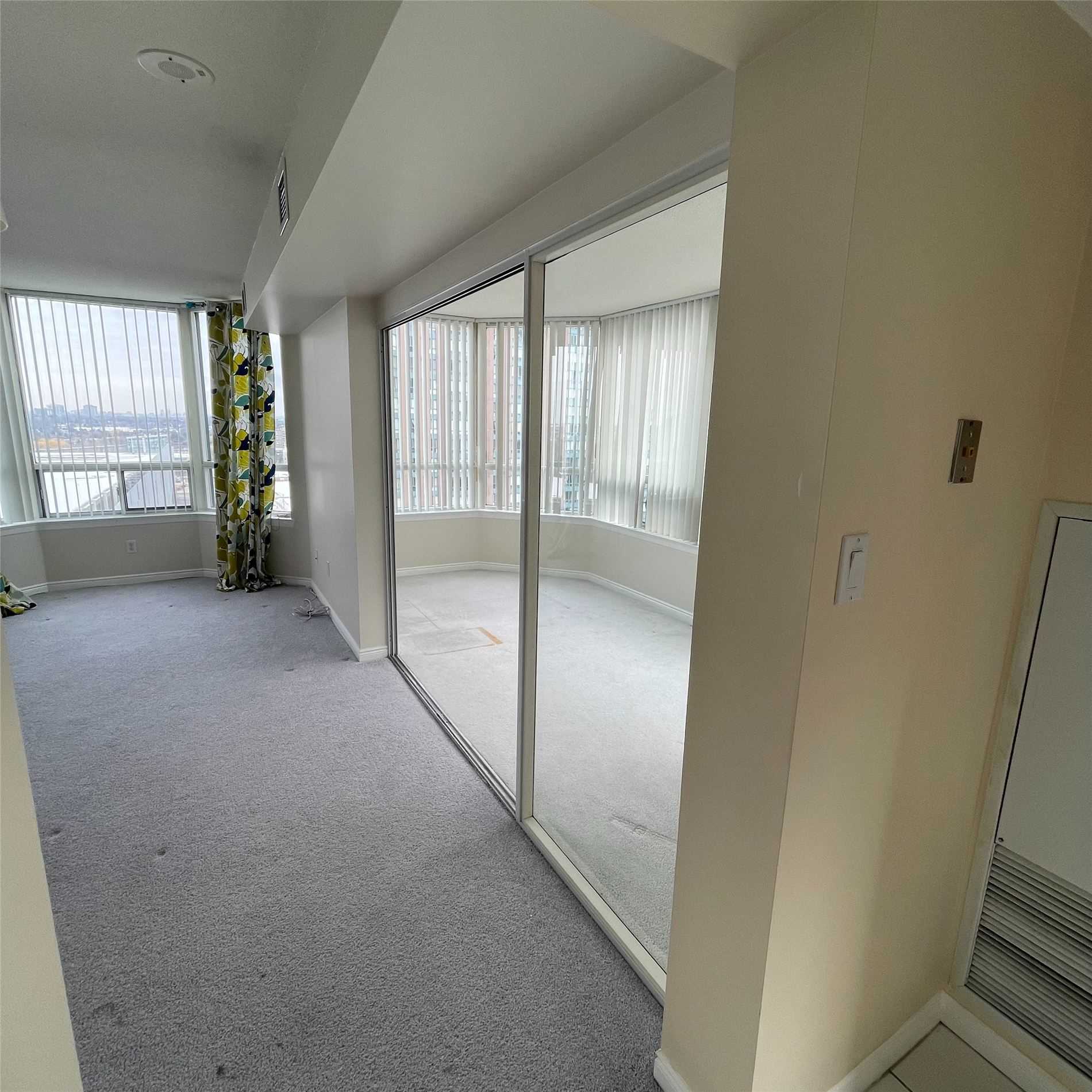 Listing W5910335 - Large Photo # 5