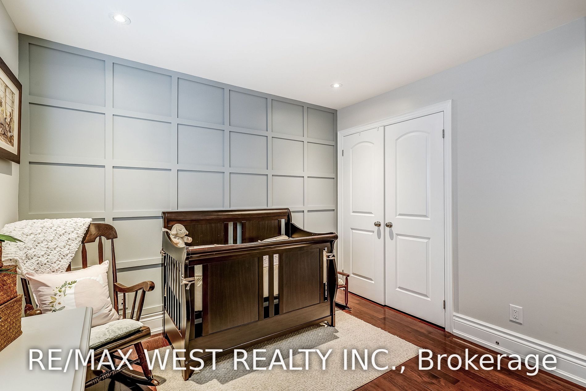 17 Antrim Crt