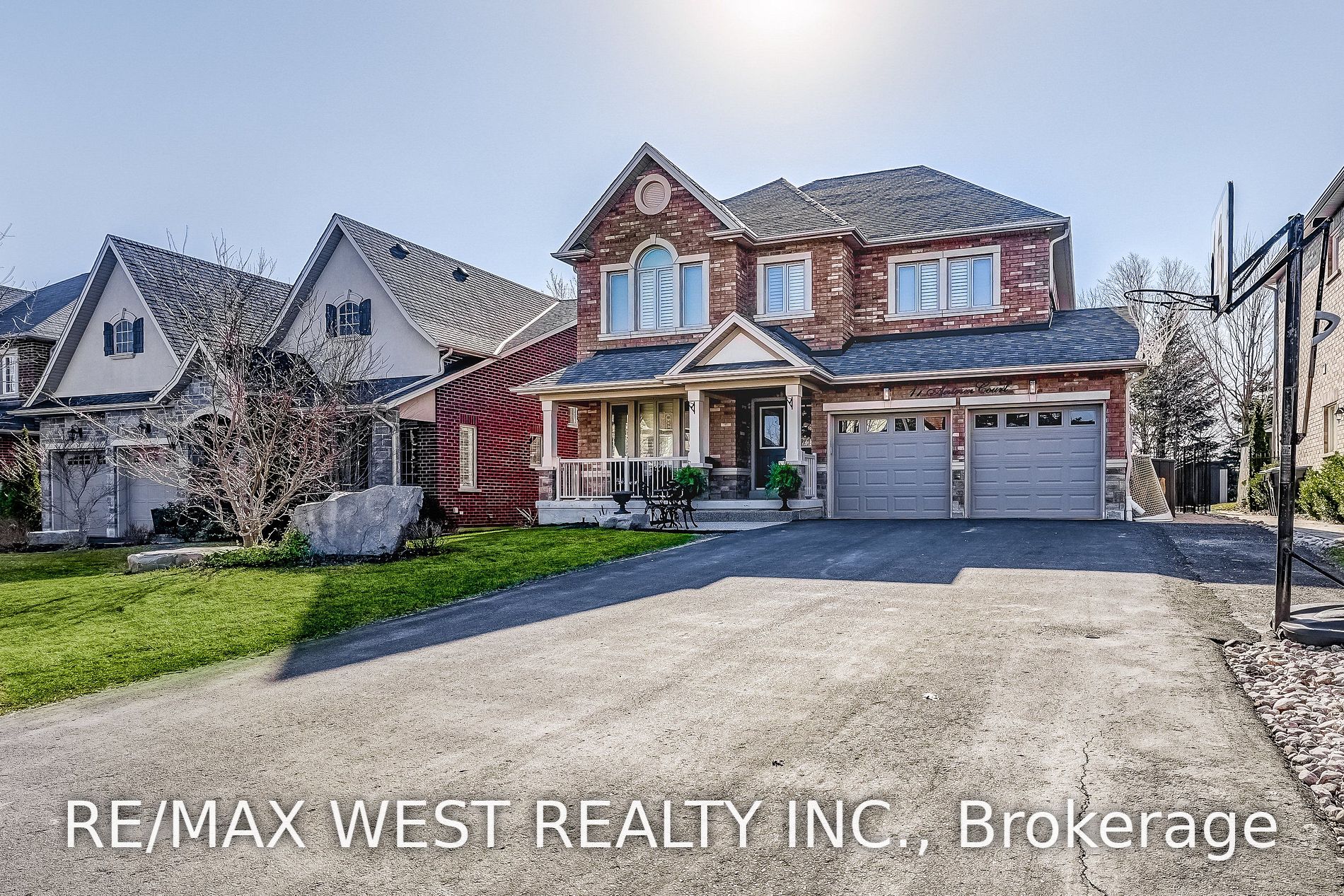 17 Antrim Crt