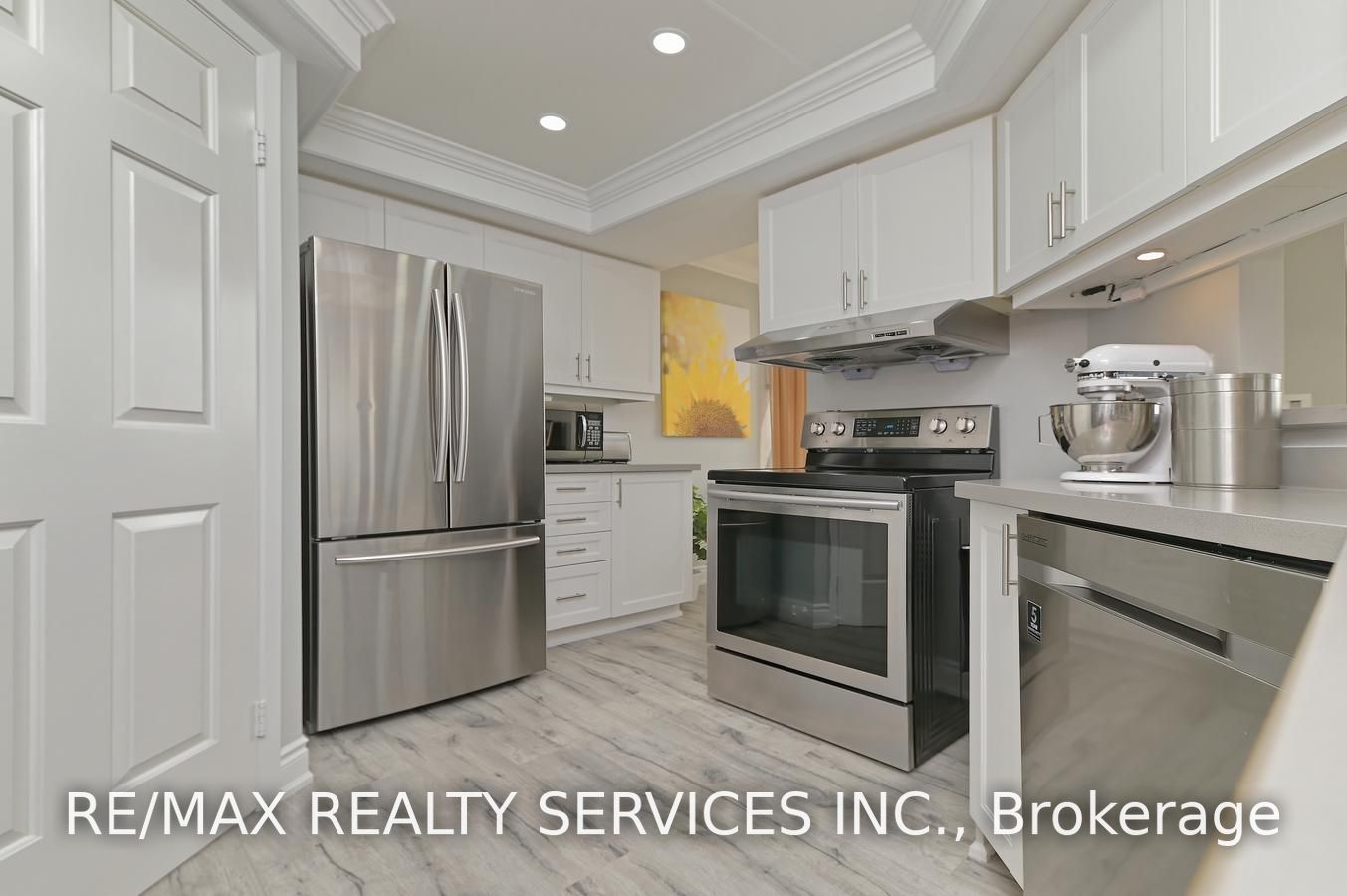 310 Mill St S, #1004