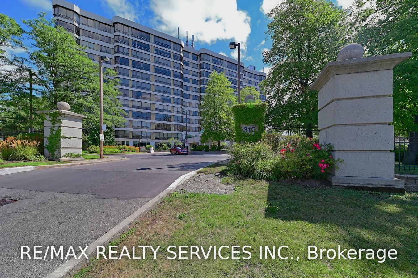 310 Mill St S, #1004