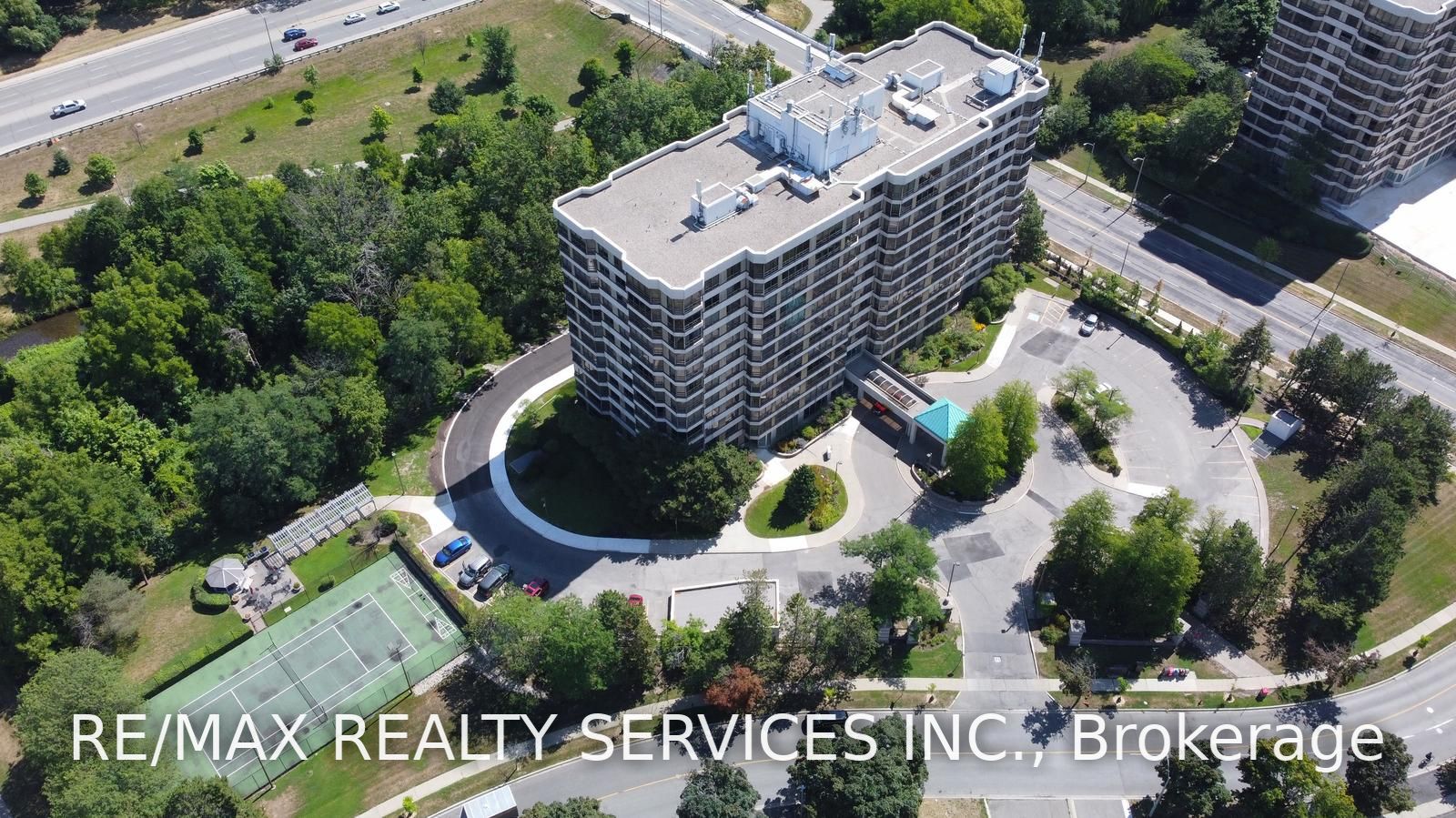 310 Mill St S, #1004