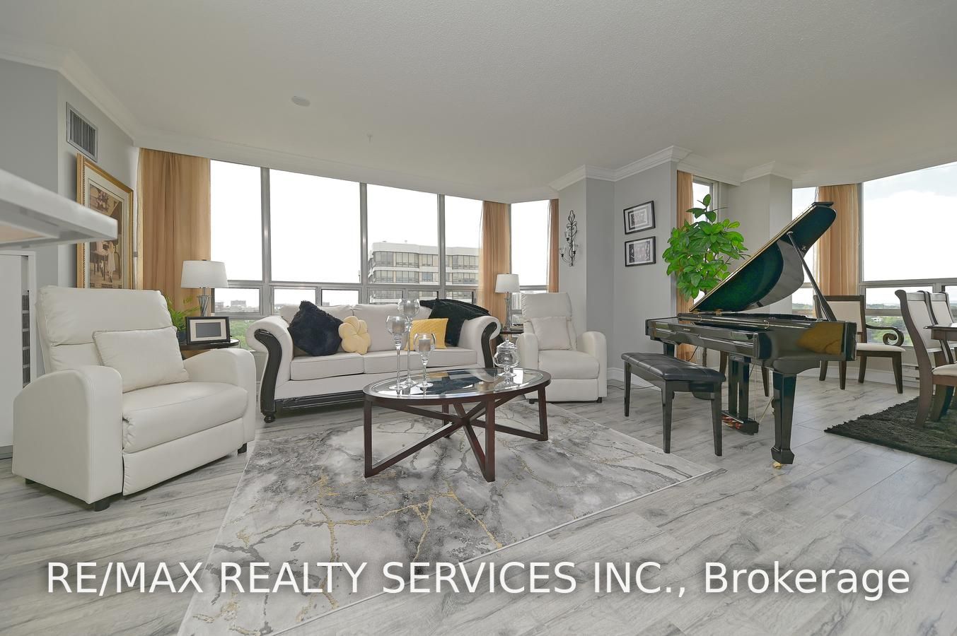 310 Mill St S, #1004