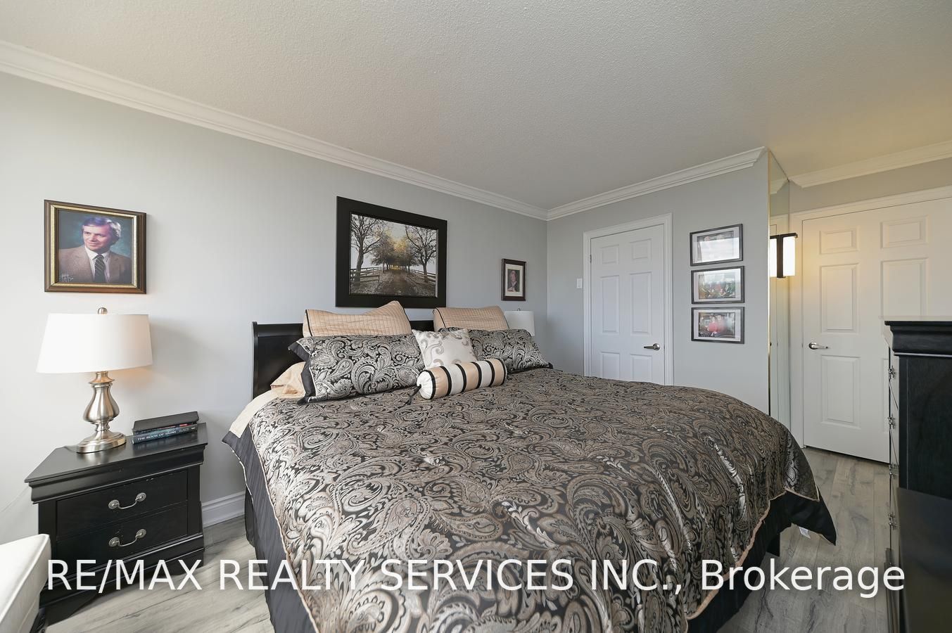 310 Mill St S, #1004