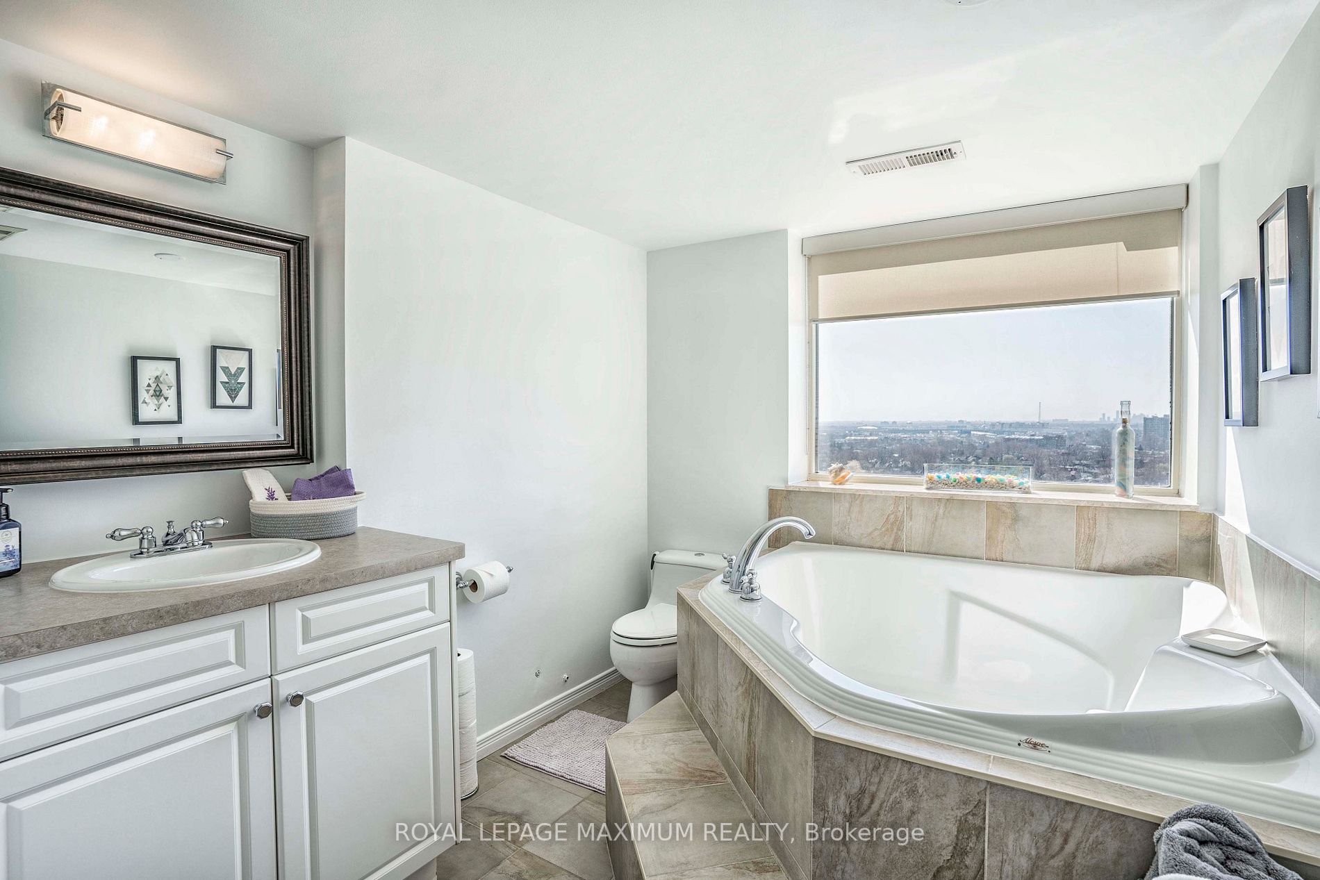 2269 Lake Shore Blvd W, #2102