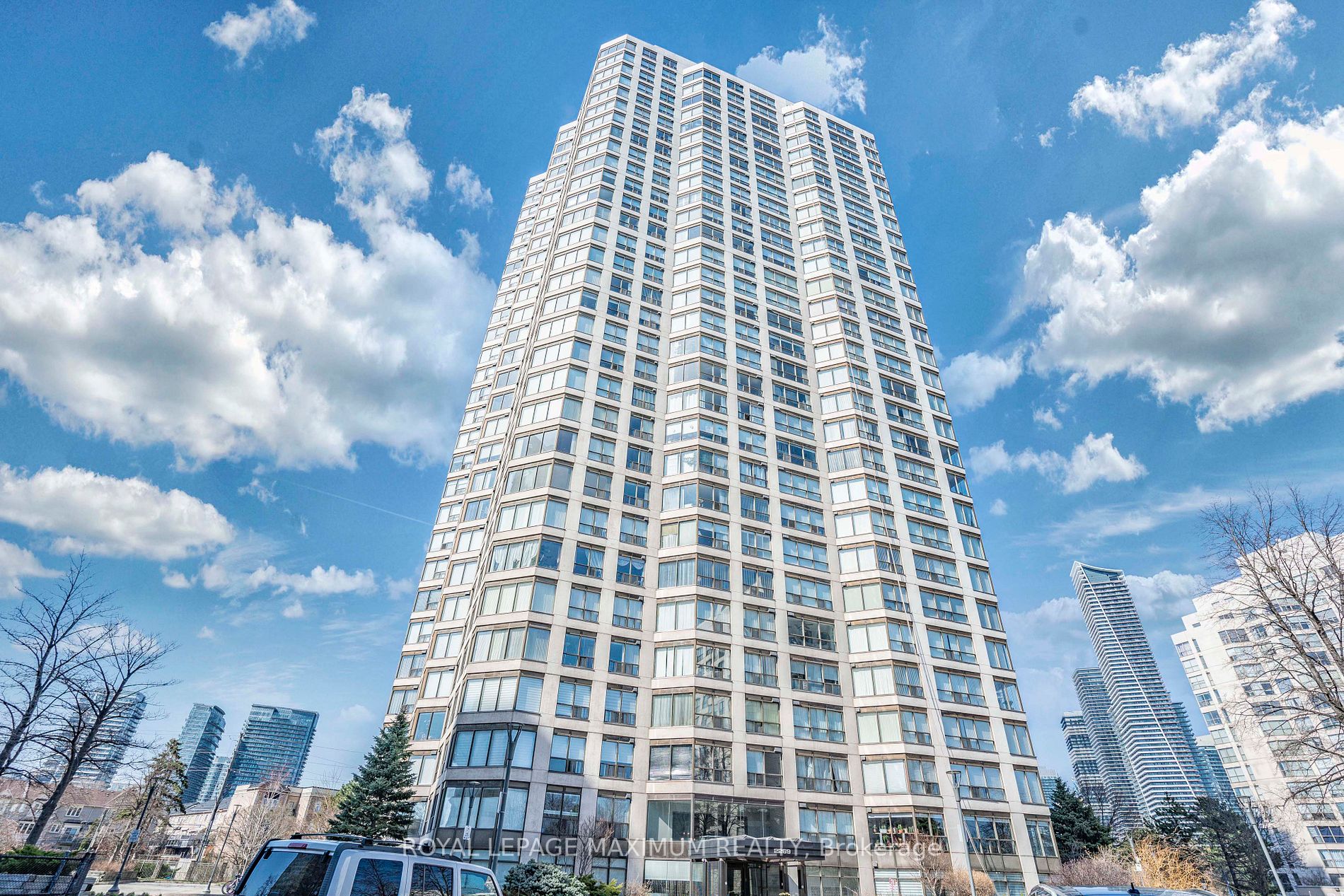 2269 Lake Shore Blvd W, #2102