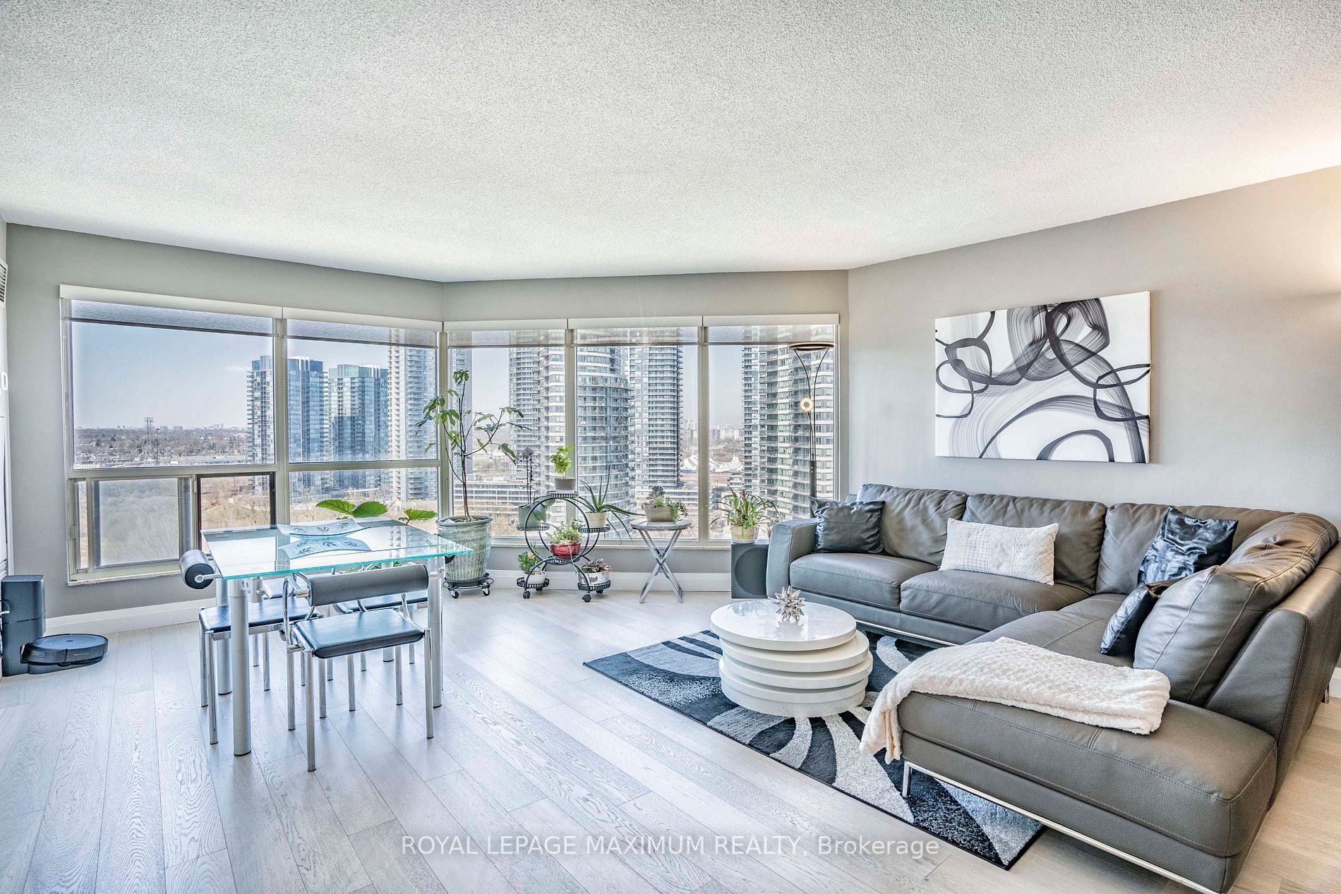 2269 Lake Shore Blvd W, #2102