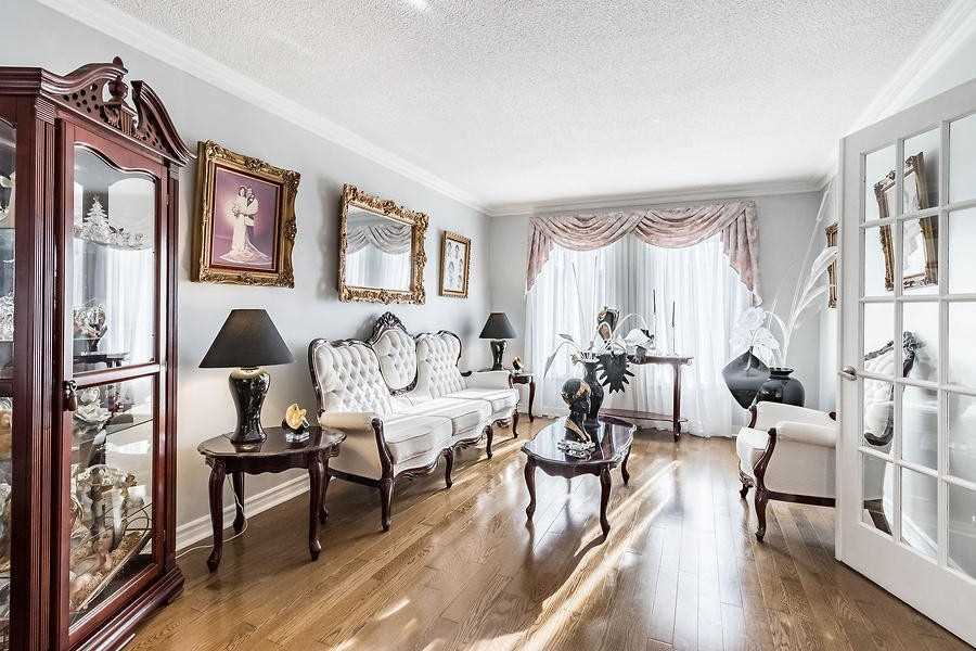 Listing W5910853 - Large Photo # 6