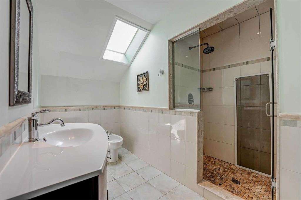 Listing W5910879 - Large Photo # 28