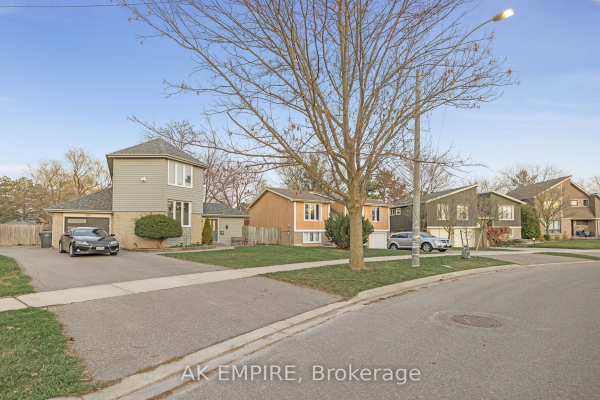 100 Bow River Cres, Mississauga