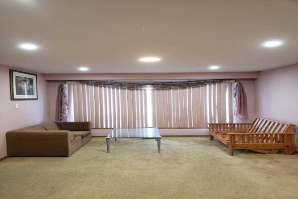 1010 Bloor St, Mississauga