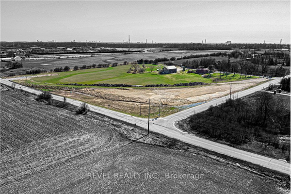 4487 Henderson Rd, Milton