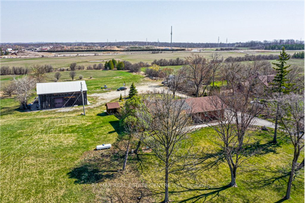4487 Henderson Rd, Milton