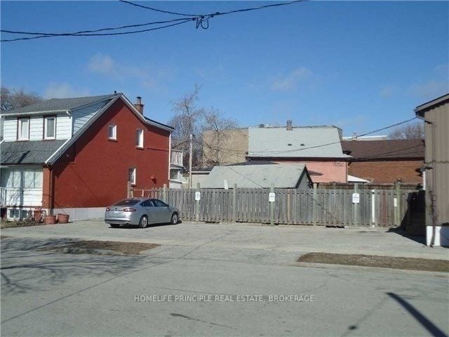 1608 Weston Rd