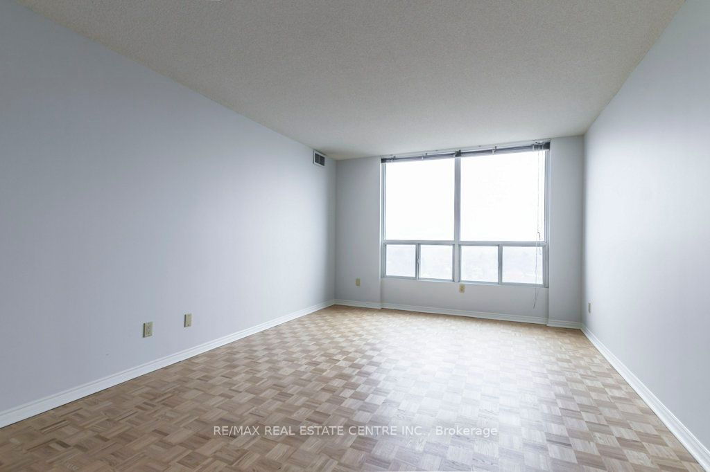 Listing W5912468 - Large Photo # 17