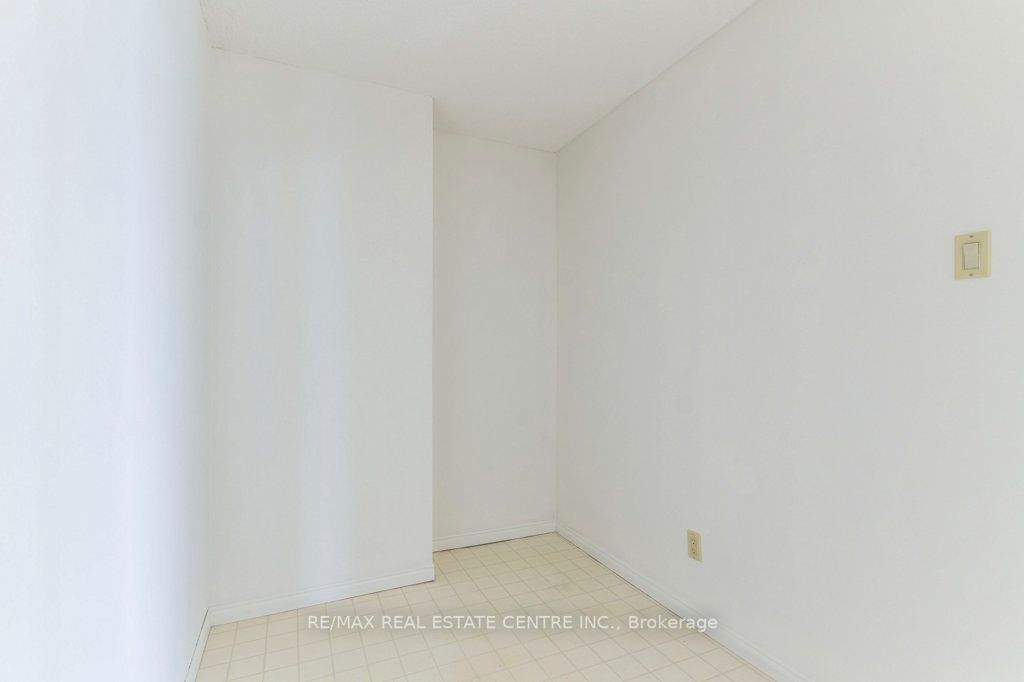 Listing W5912468 - Large Photo # 25