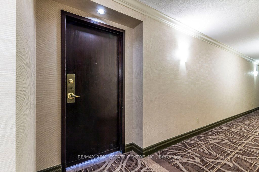 Listing W5912468 - Large Photo # 4
