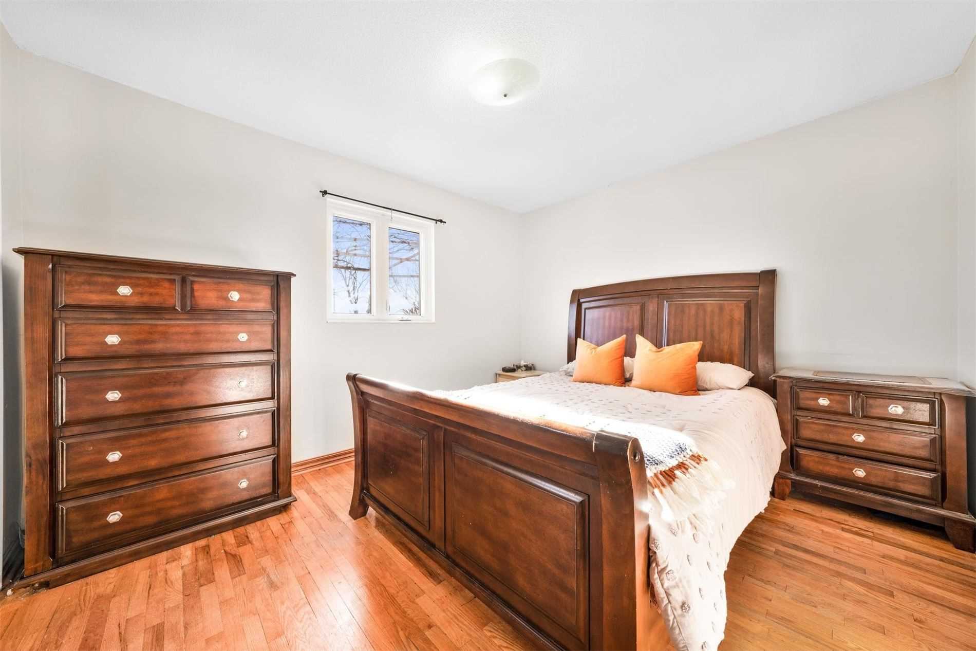 Listing W5912729 - Large Photo # 11