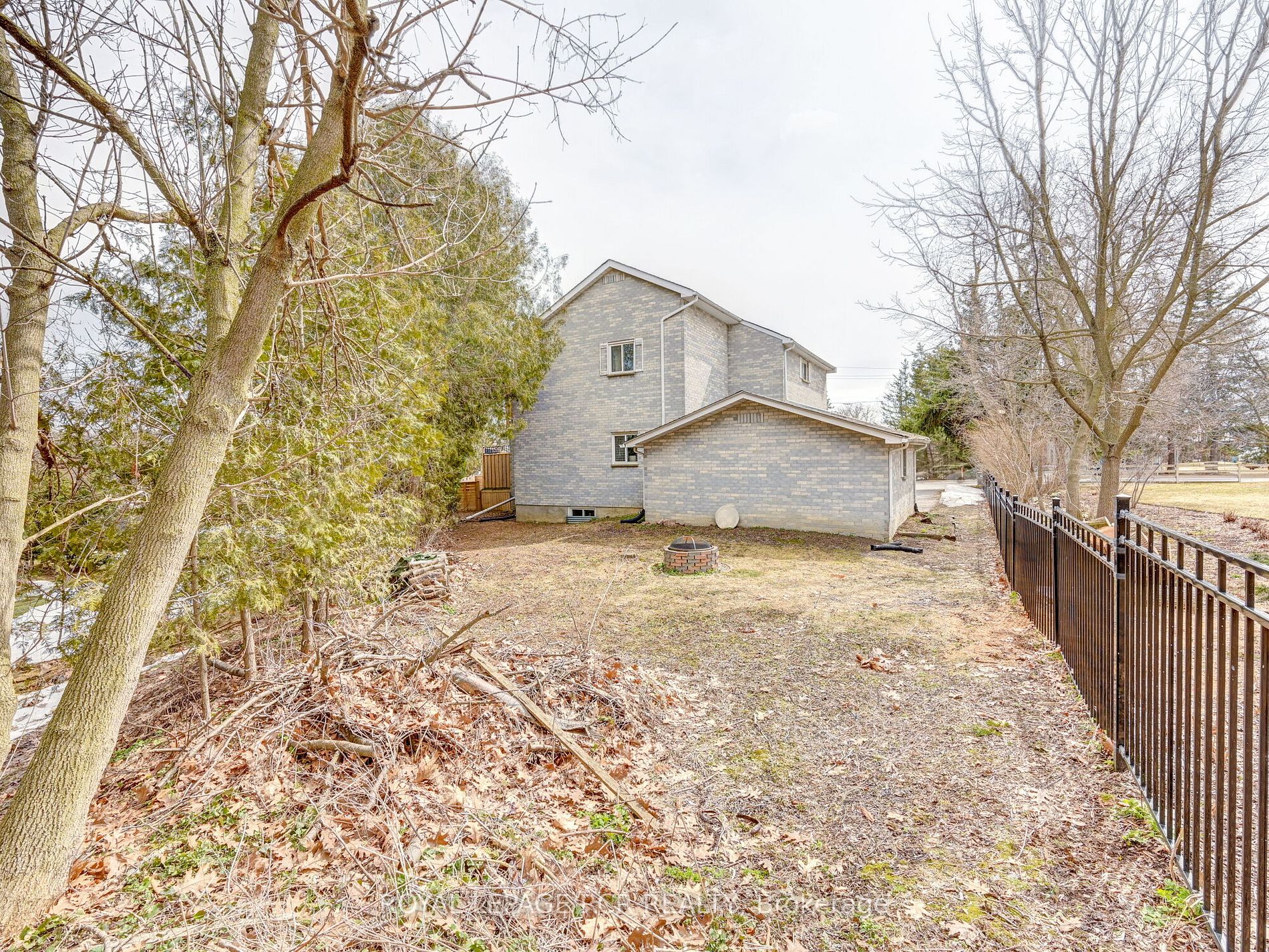 5992 Olde Base Line Road