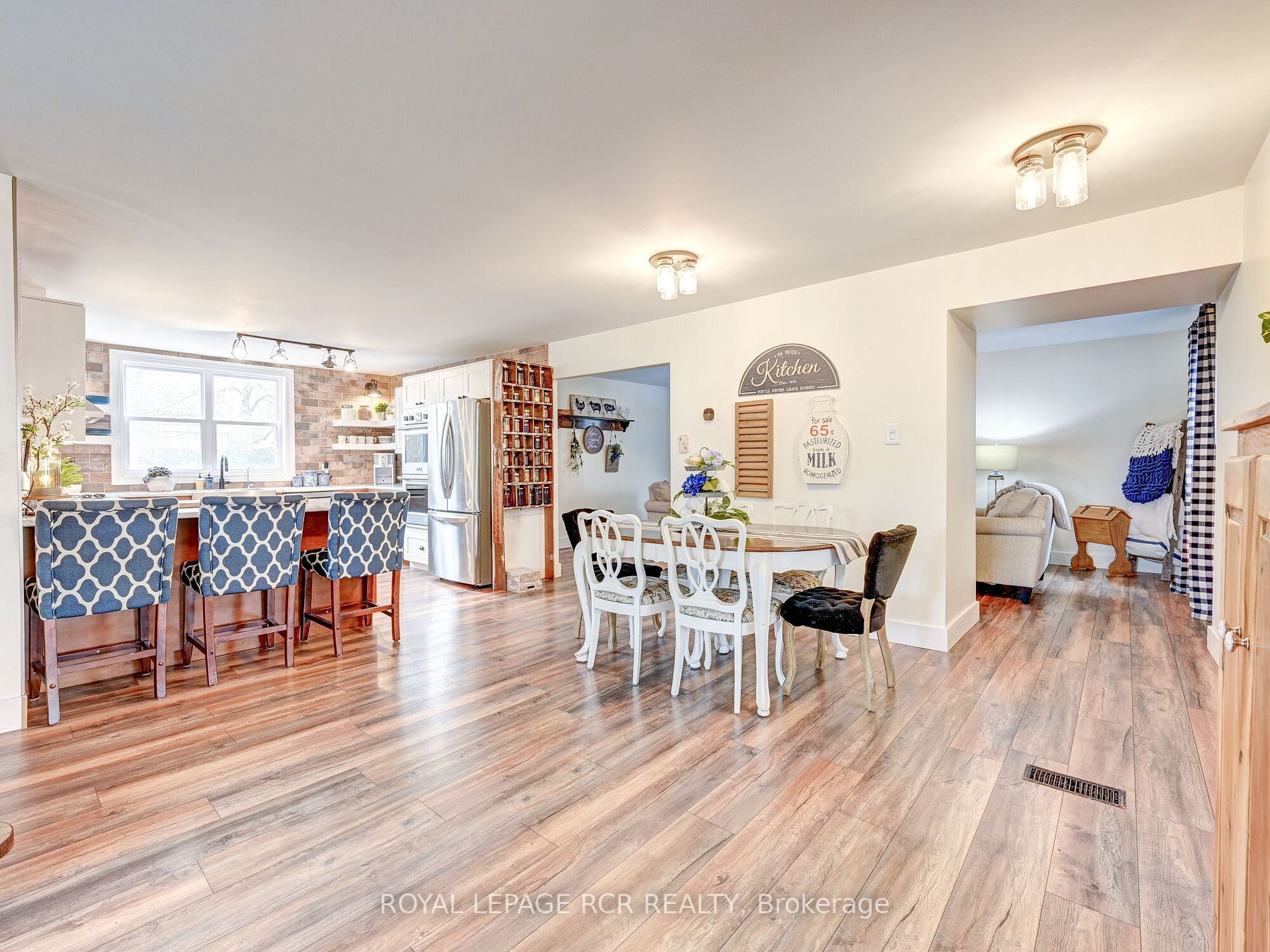 5992 Olde Base Line Road