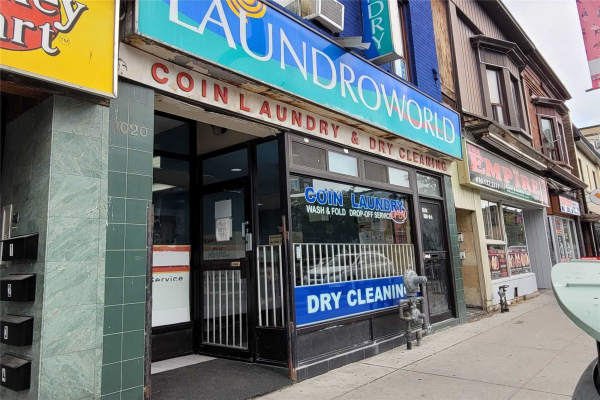 1020 Bloor St W, Toronto