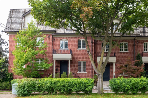 1208 Royal York Rd, Toronto