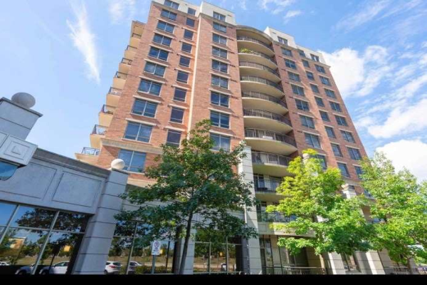 2391 Central Park Dr, Oakville