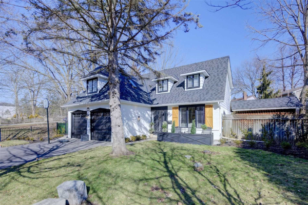 415 Fourth Line, Oakville