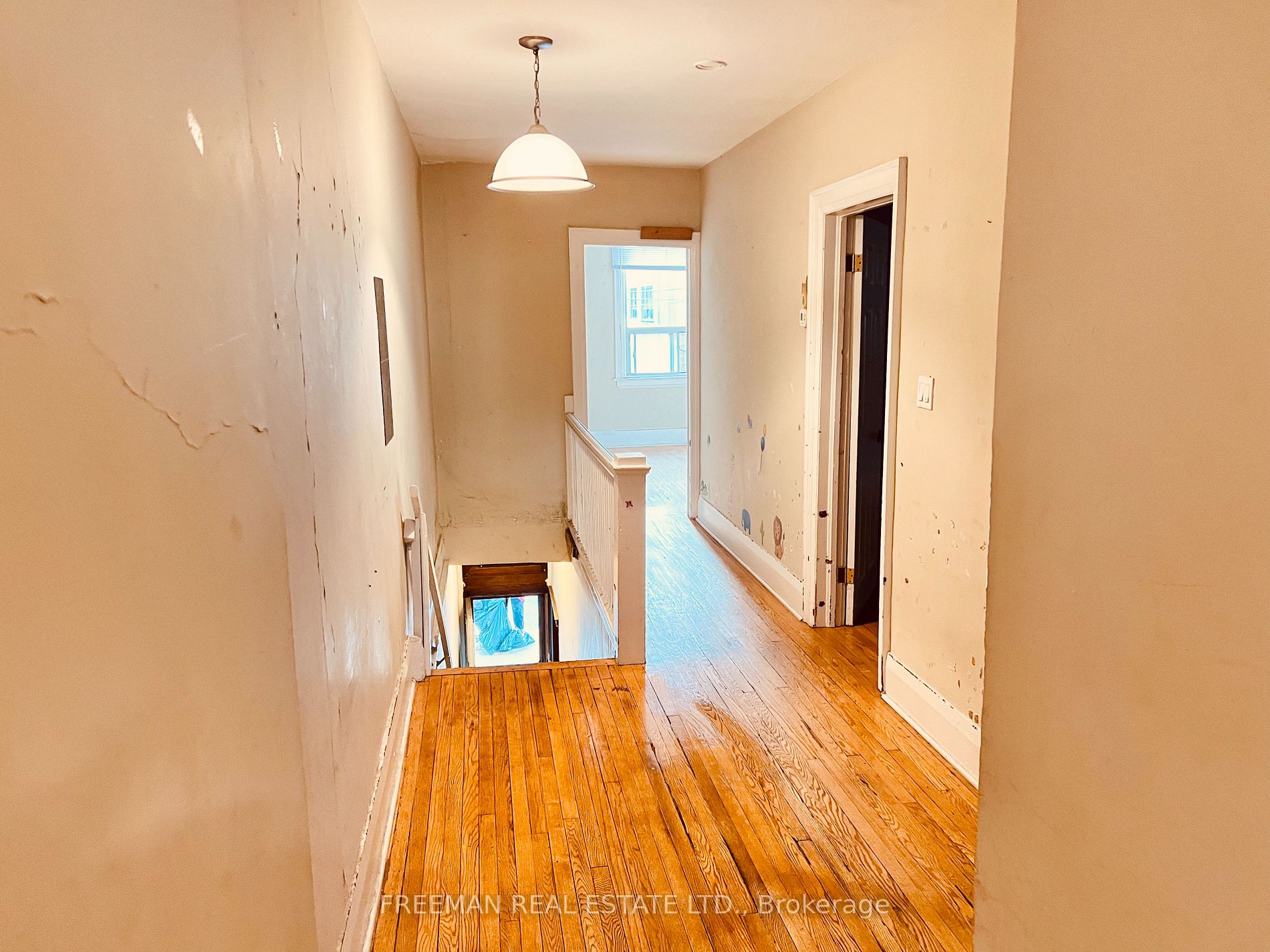 389 Jane St