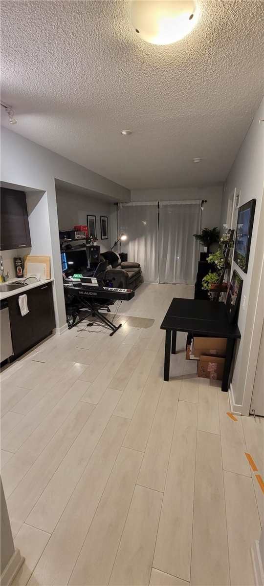 Listing W5913869 - Large Photo # 13