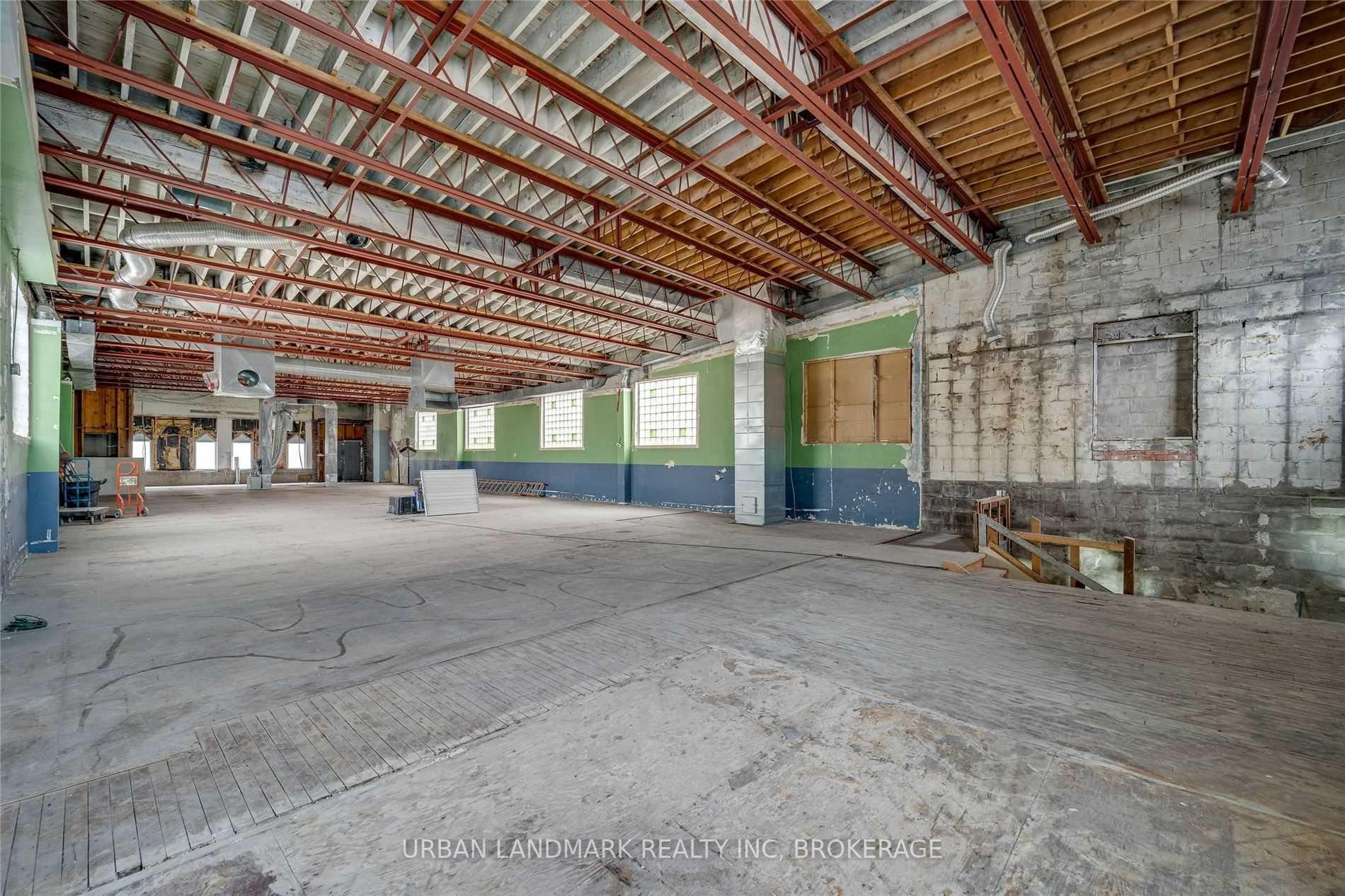 Listing W5914177 - Large Photo # 3