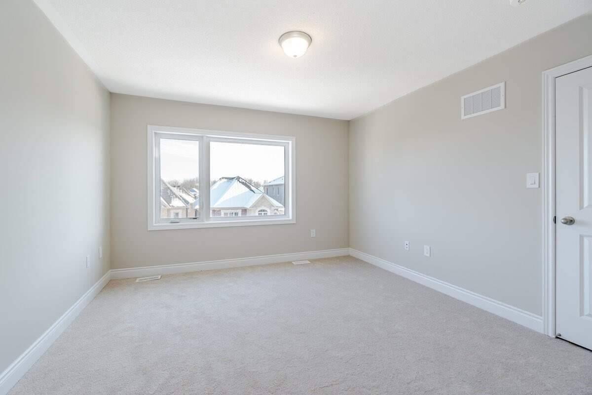 12 Junior Rd