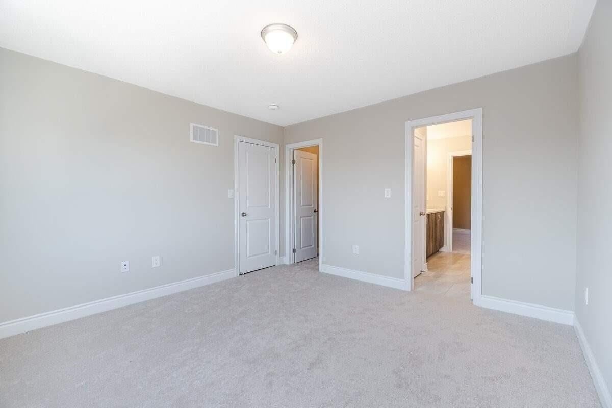 12 Junior Rd