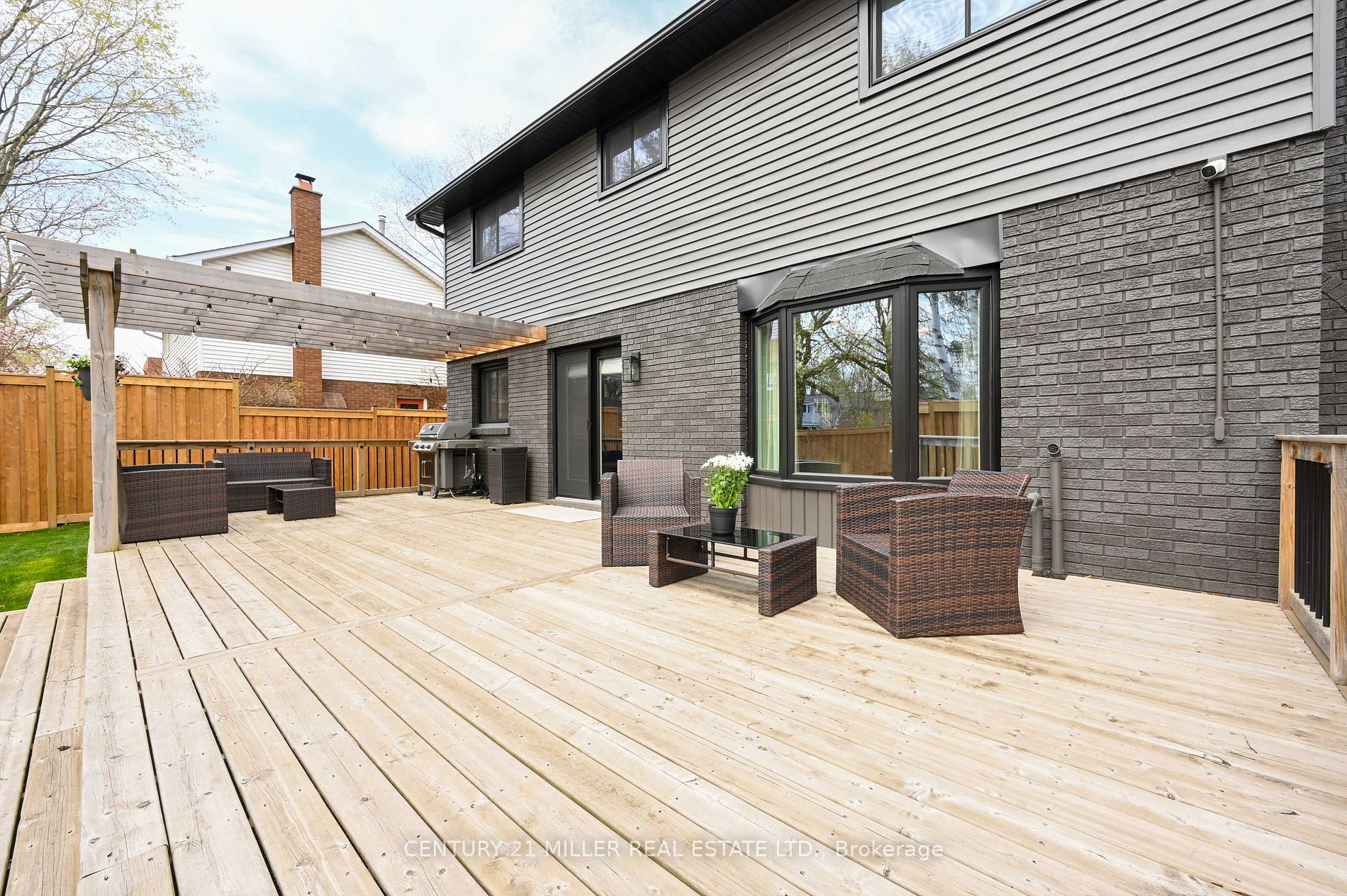 412 Swanson Crt