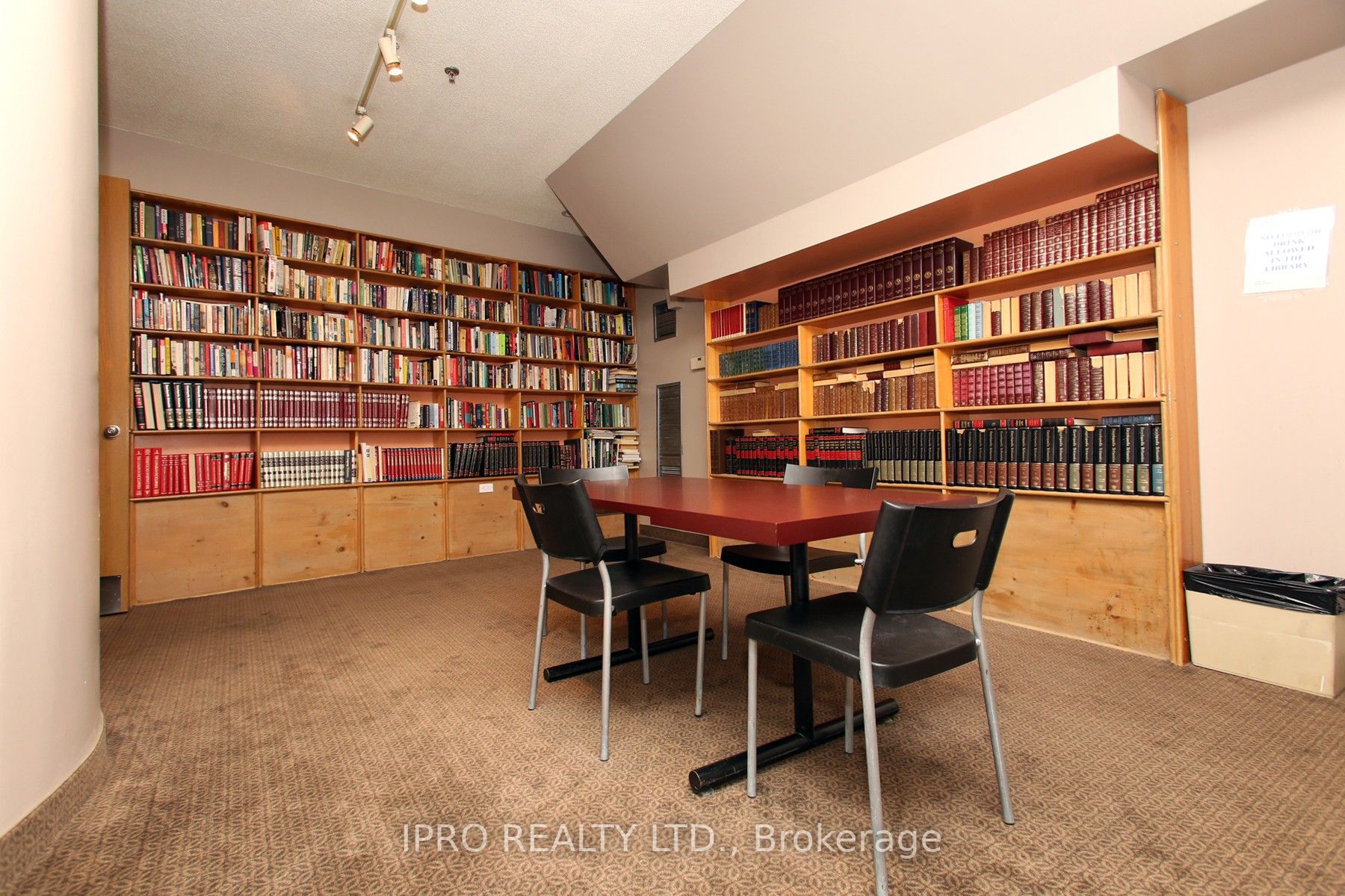 1 Hickory Tree Rd, #1607