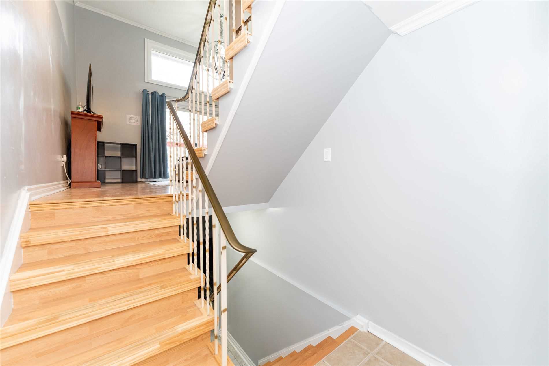 Listing W5914665 - Large Photo # 3