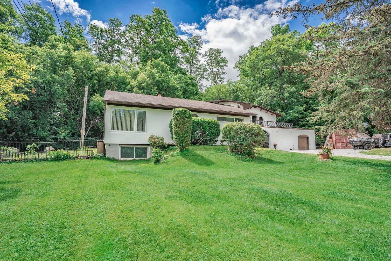 Listing W5914915 - Large Photo # 2