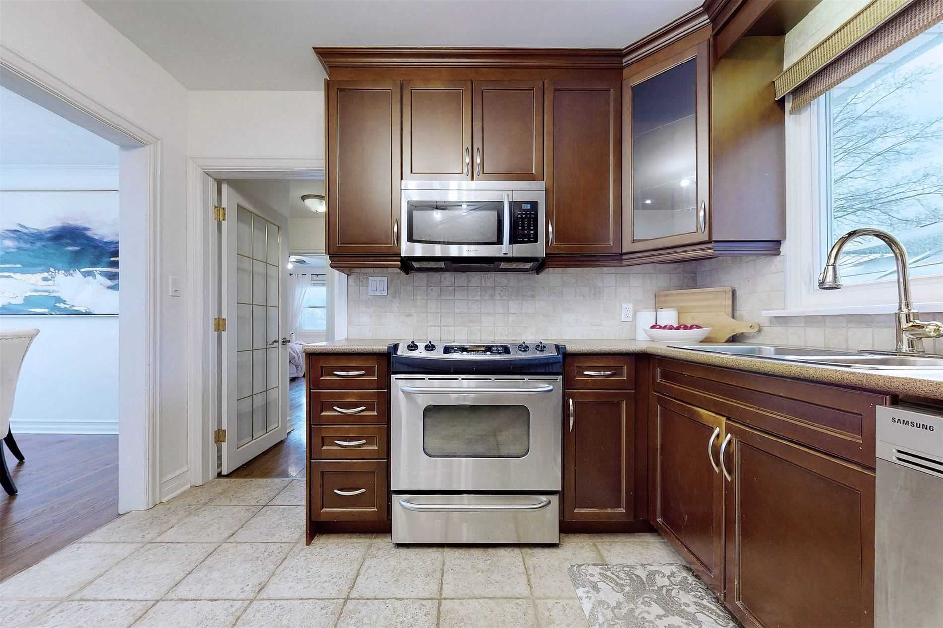 9 Boreal Rd