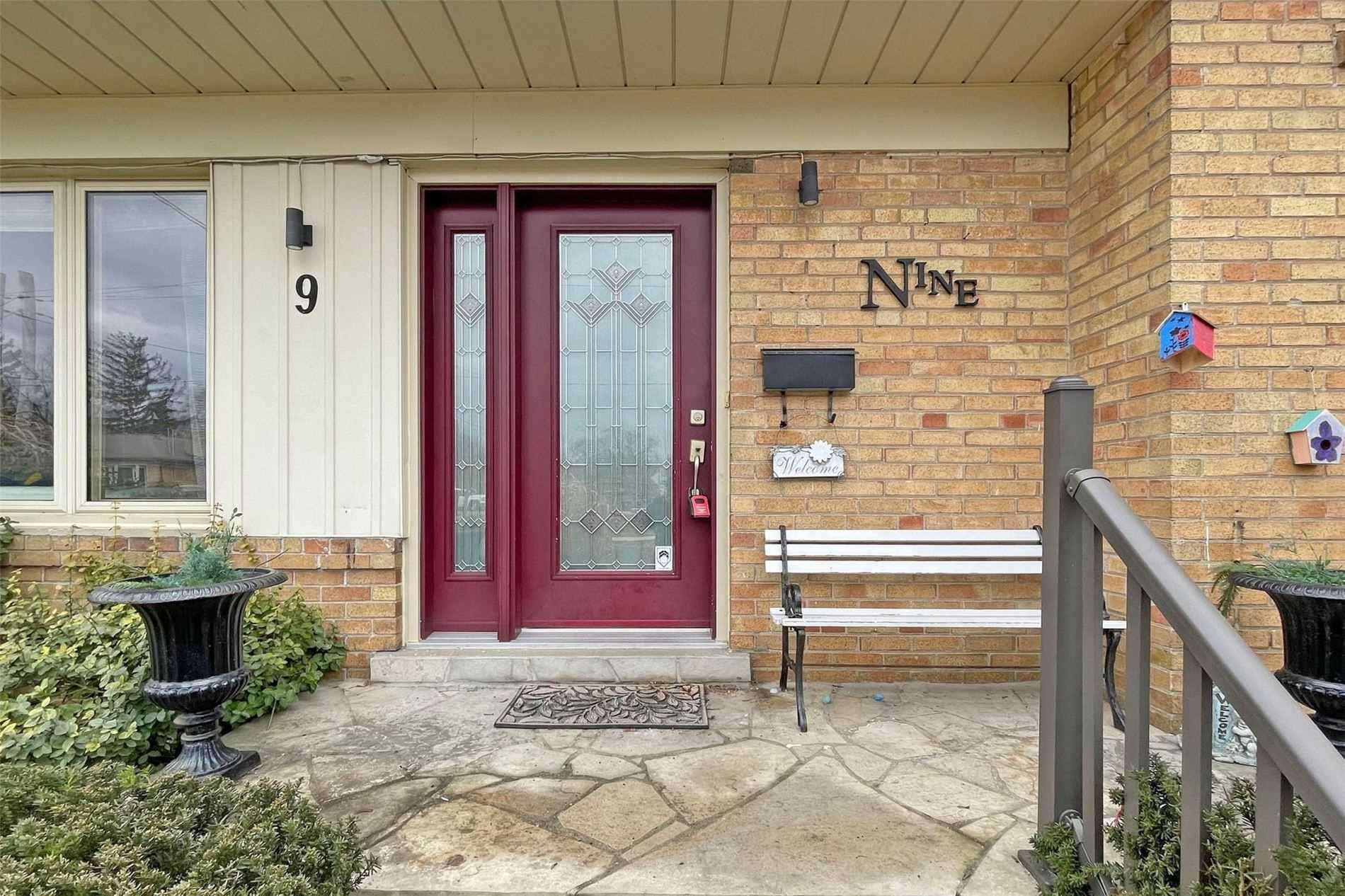 9 Boreal Rd