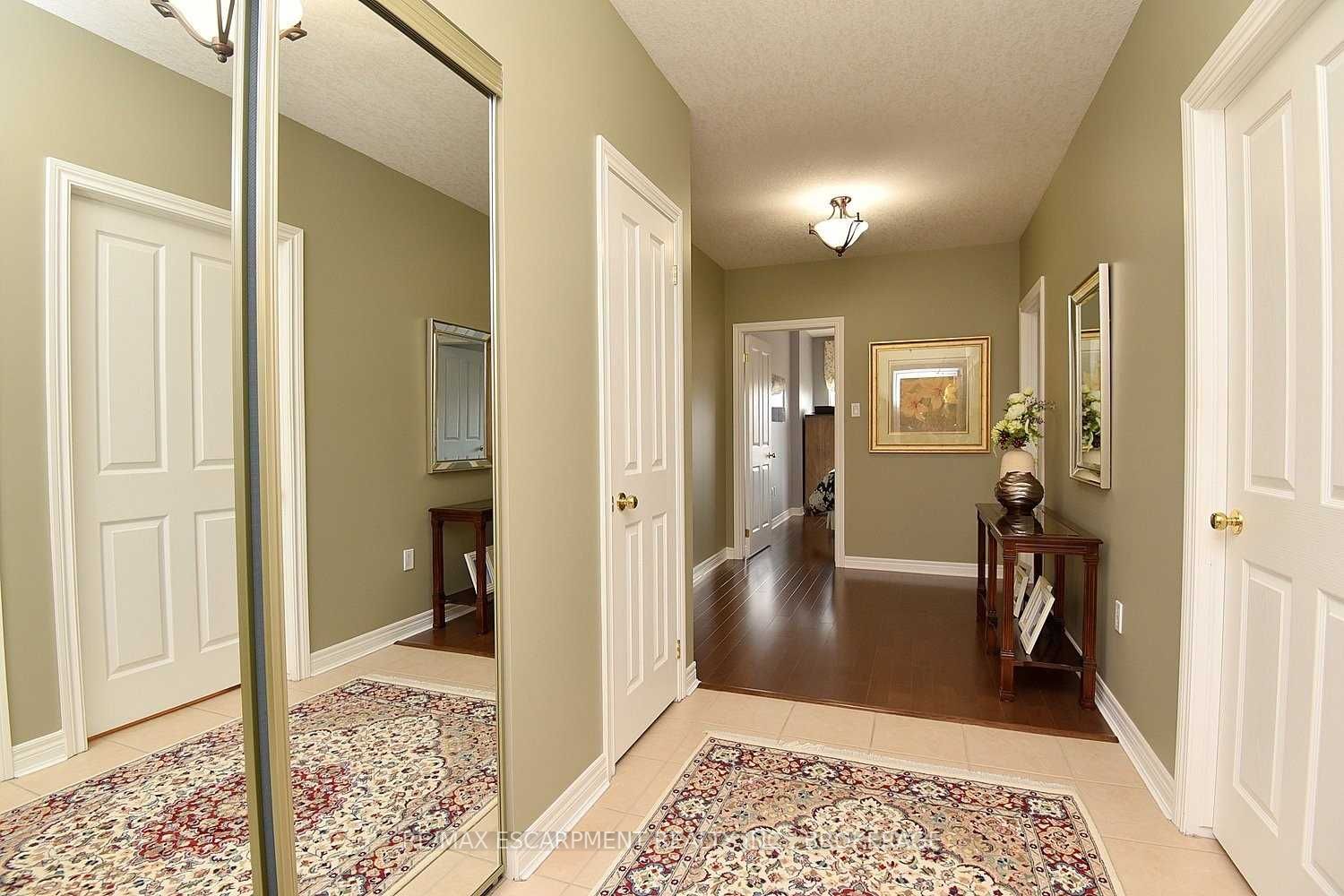 Listing W5915189 - Large Photo # 3