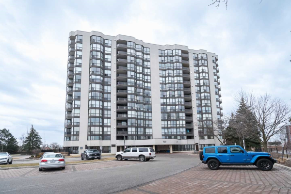 1155 Bough Beeches Blvd, Mississauga