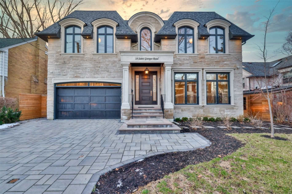 18 Saint Georges Rd, Toronto