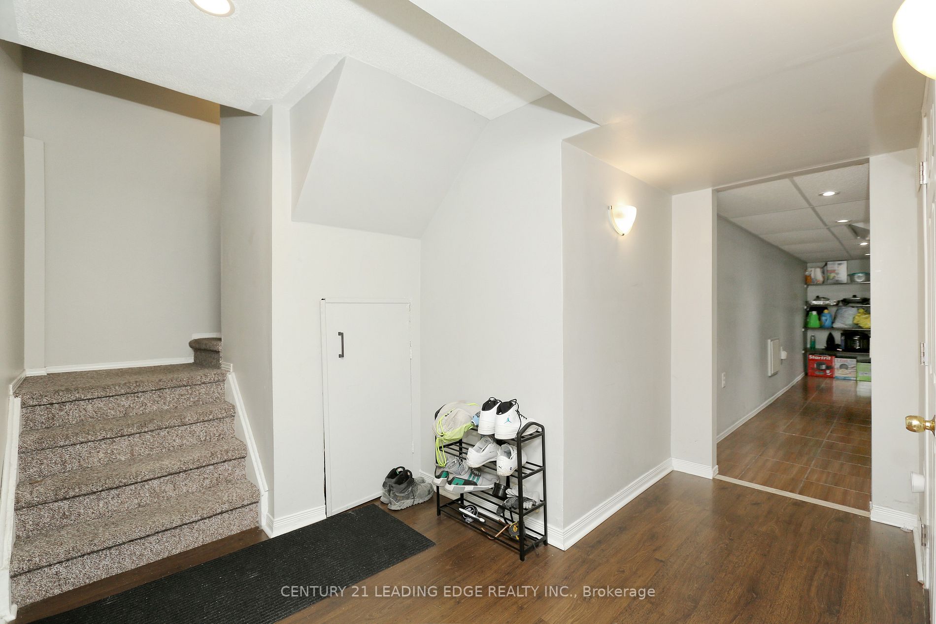 121 Livingston Rd